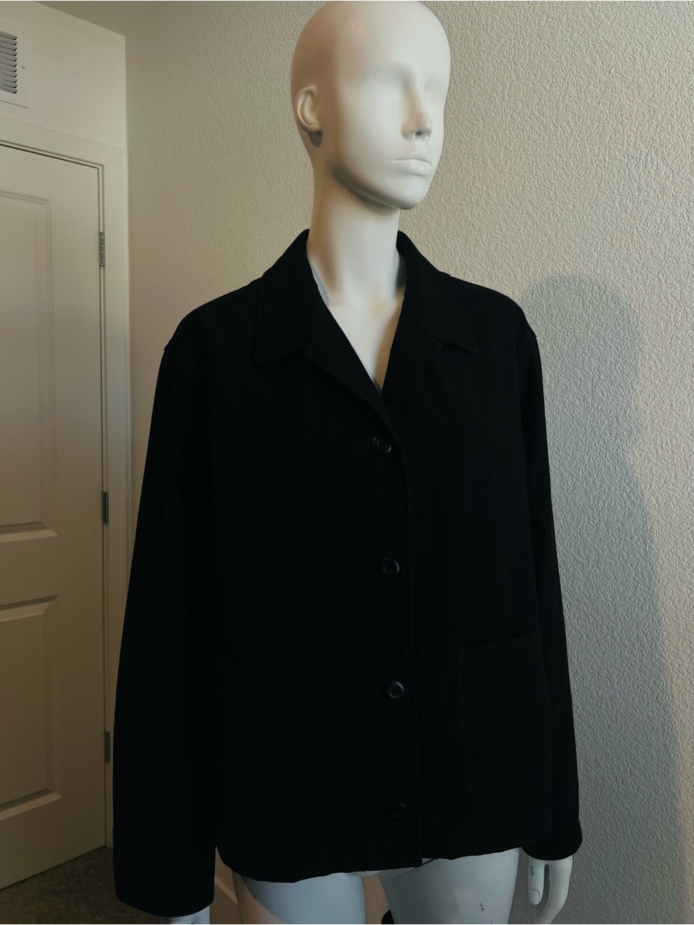 Uniqlo Black Button-Up Women's Blazer Jacket